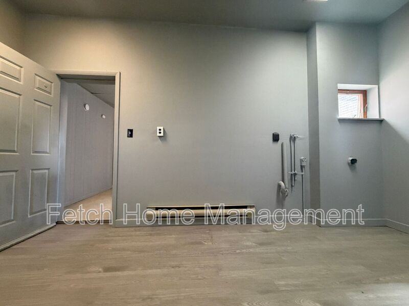 422 Hillside Ave - Photo 7 of 16