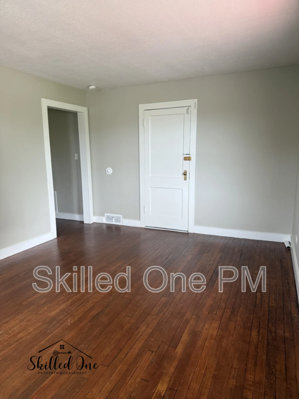 201 Church St #6 - Photo 6 of 10