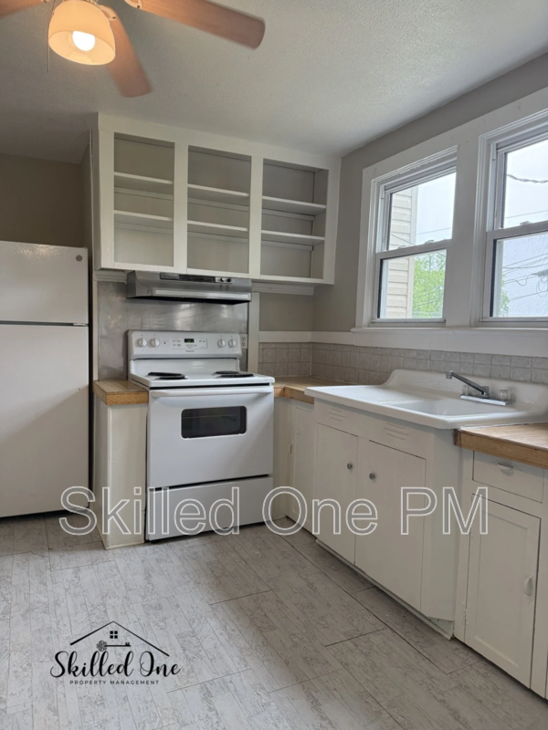 201 Church St #6 - Photo 7 of 10