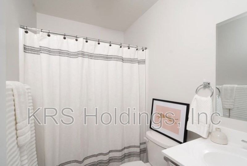 3007 Locust Grove Ct - Photo 6 of 12