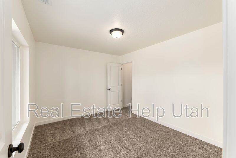 488 Sw - Photo 4 of 21