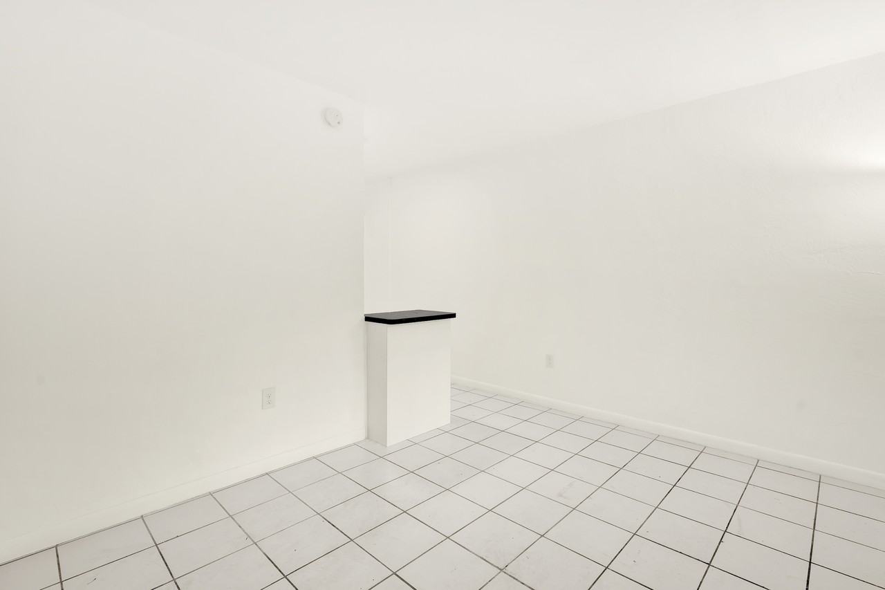 426 Santander Ave. - Photo 2 of 13
