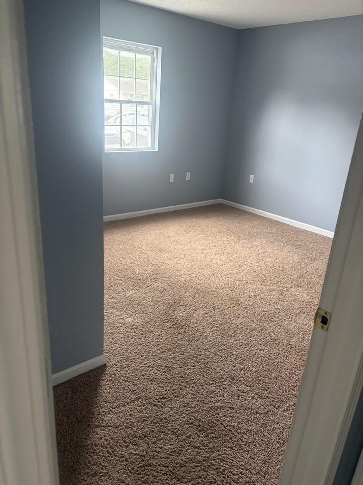 202 Pine Street - Photo 3 of 5