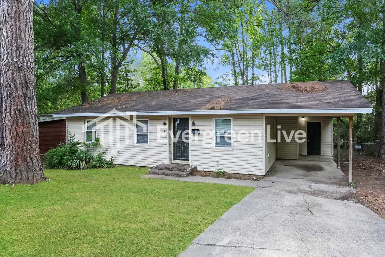 43 Sheraton Dr - Photo 2 of 15