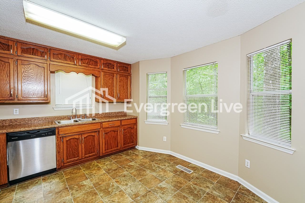 5815 Willow Crest Dr - Photo 6 of 15