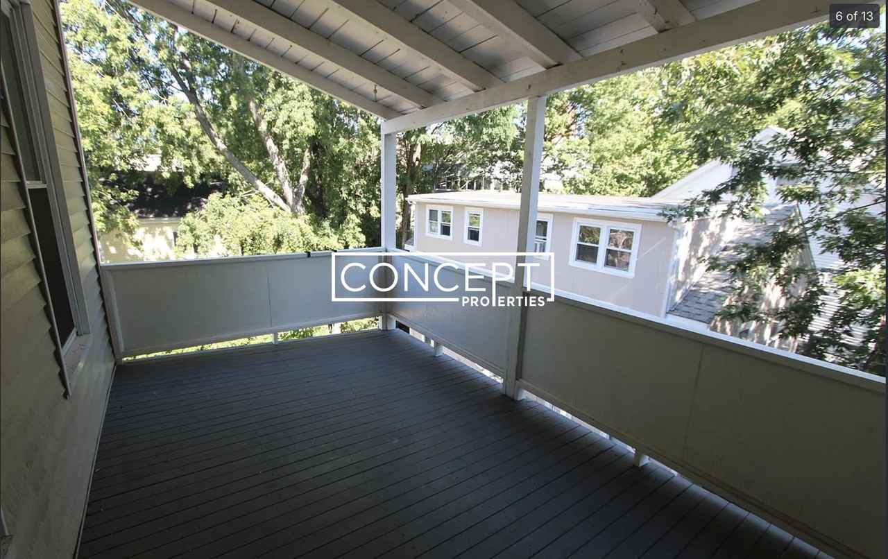 423 Franklin St #3L - Photo 5 of 7