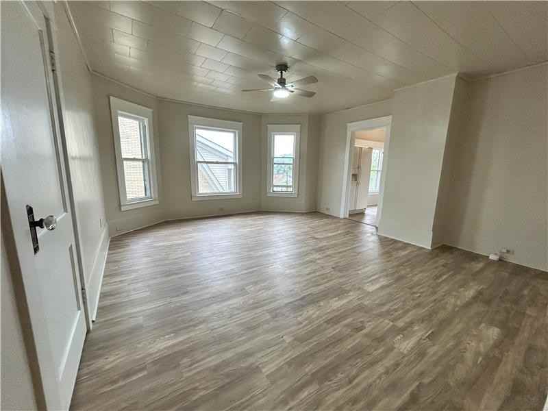 377 Lawson Ave #2 - Photo 4 of 9