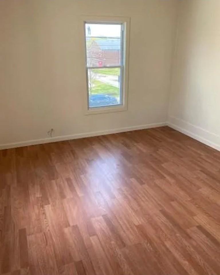 224 N 2nd St #4 - Photo 2 of 5