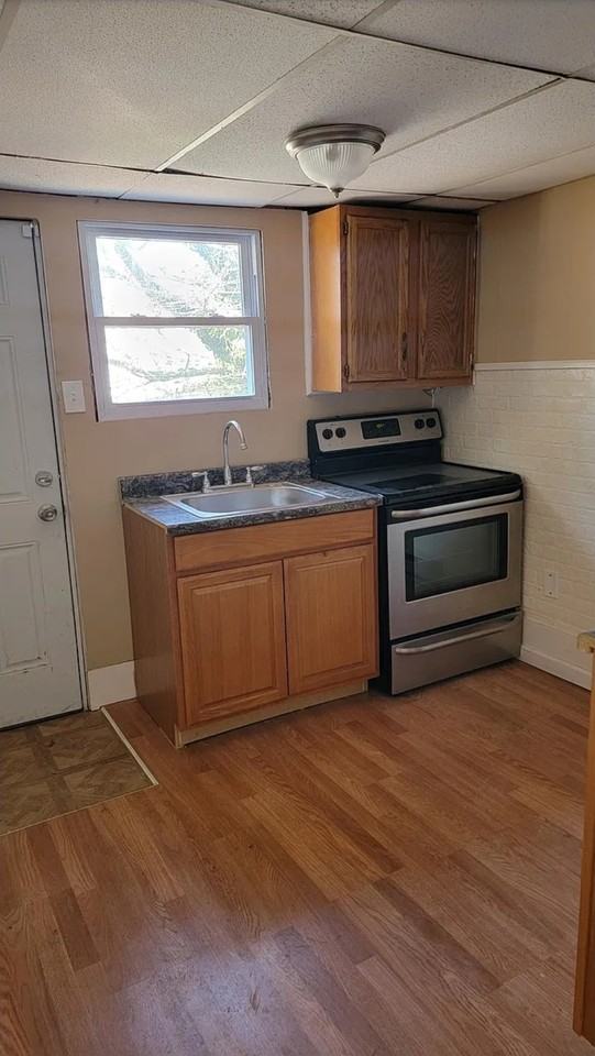 224 N 2nd St #4 - Photo 4 of 5