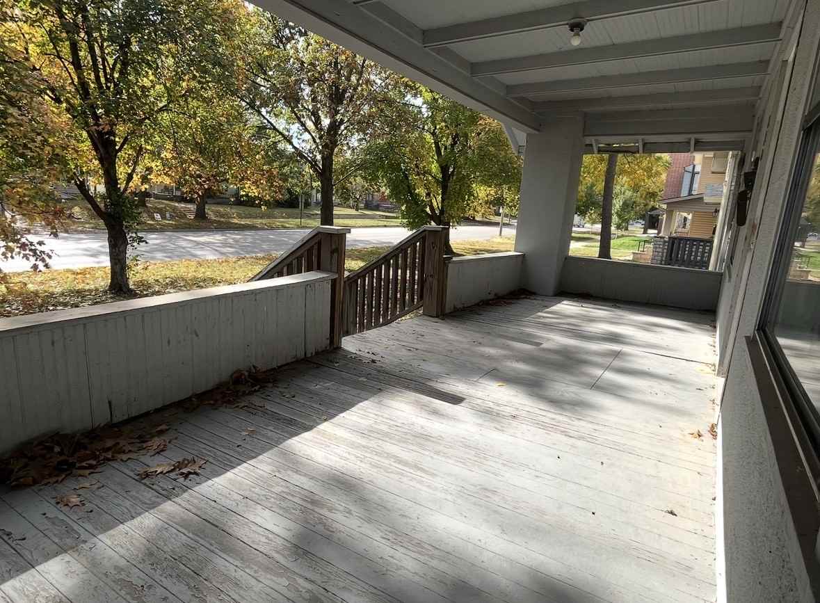 810 Bluemont Ave #810 - Photo 2 of 3