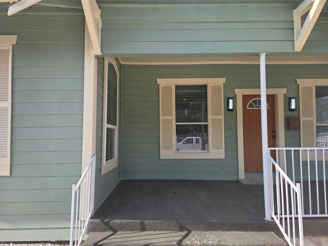 219 Princeton Ave - Photo 3 of 27