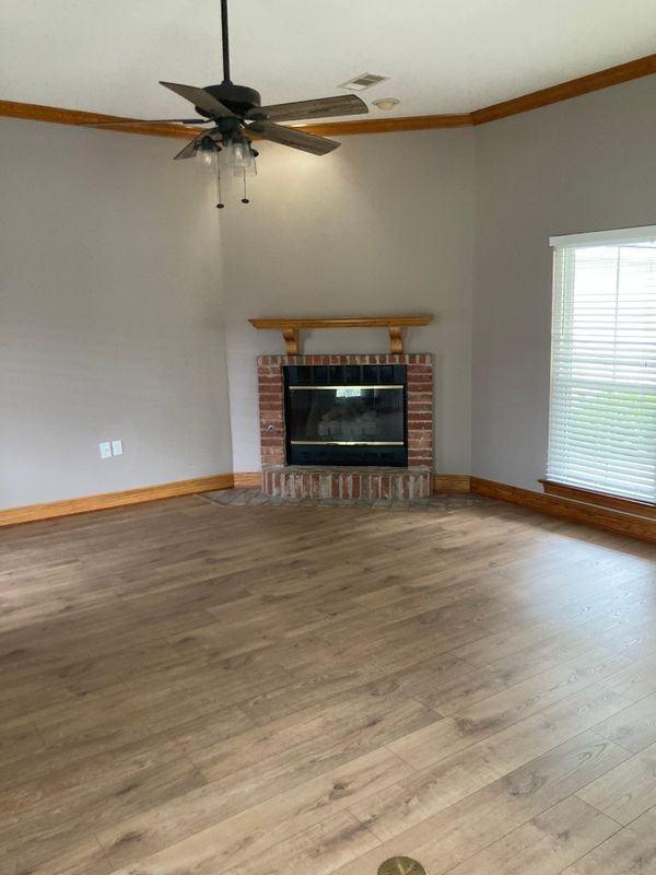 18585 Lakefield Ave - Photo 3 of 14