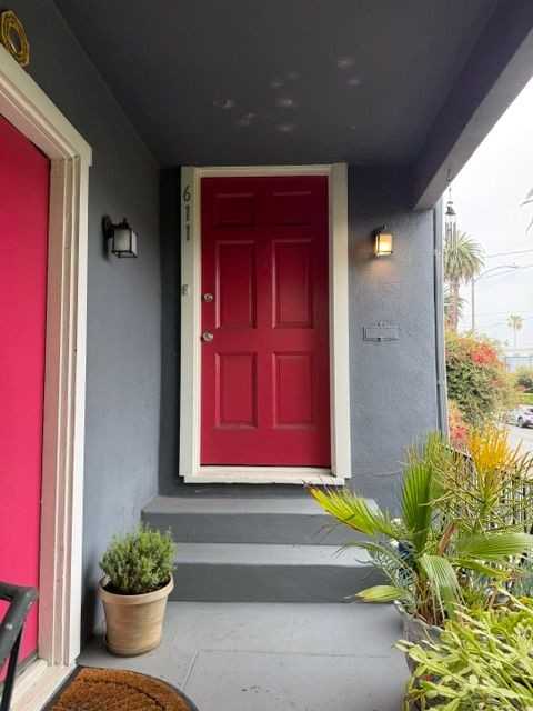611 N Rampart Blvd