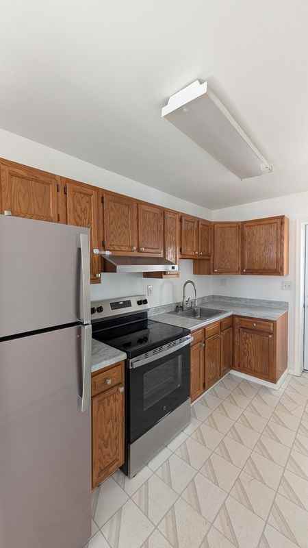 191 S Meade St ##3 - Photo 3 of 15