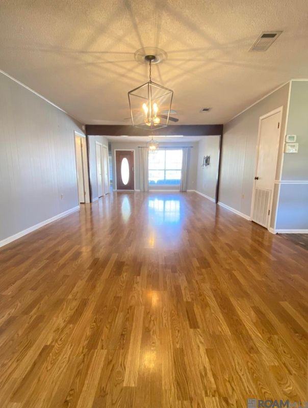 1320 Briarrose Dr - Photo 2 of 21