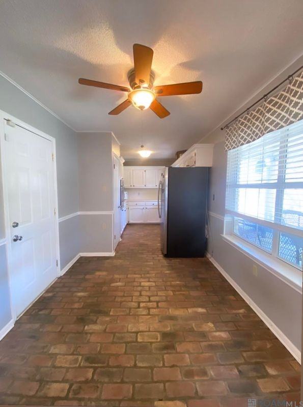 1320 Briarrose Dr - Photo 4 of 21