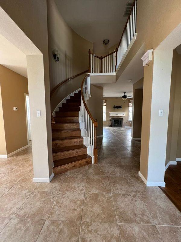 8315 Broken Branch Dr - Photo 2 of 4