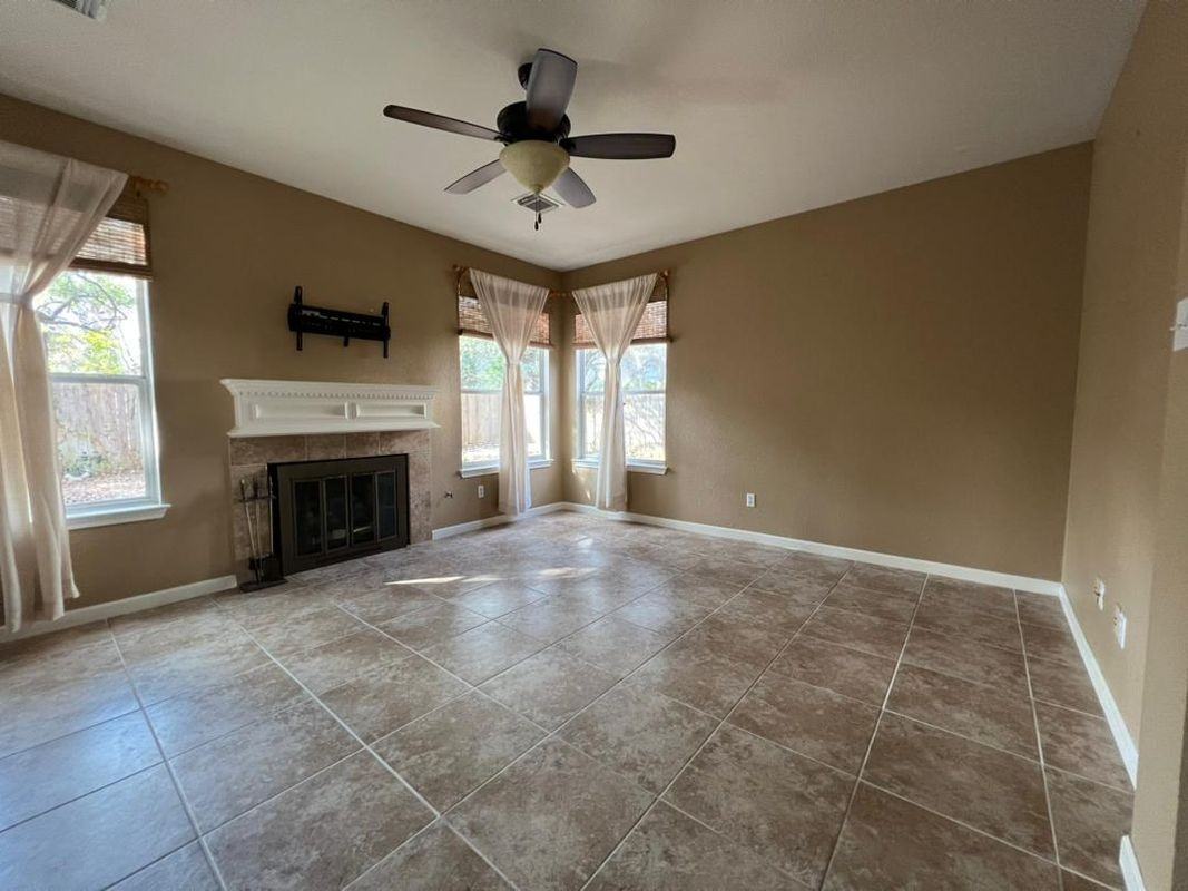 8315 Broken Branch Dr - Photo 3 of 4
