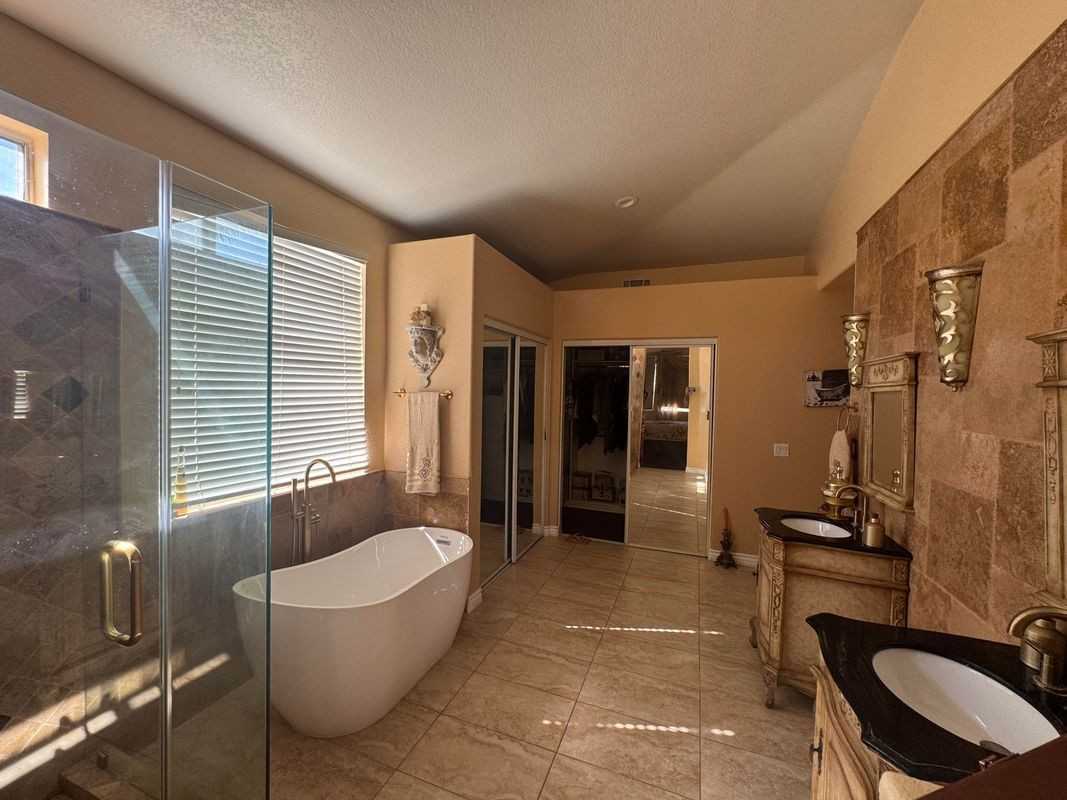 1045 La Marillo Cir - Photo 6 of 6