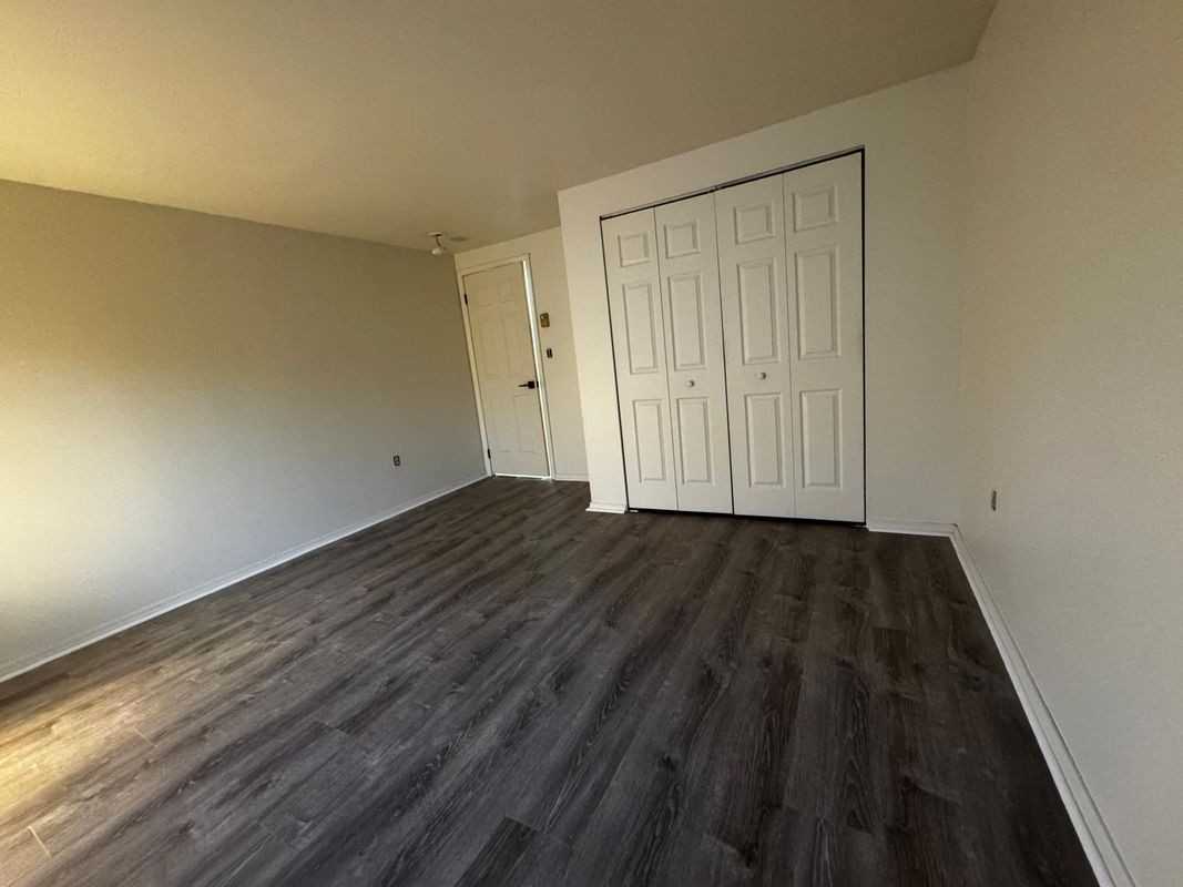 115 16th Ave - Photo 7 of 12