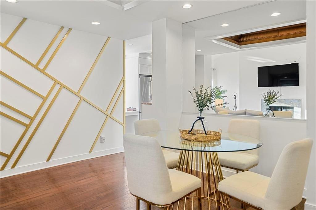 2840 Peachtree Rd Nw ##502 - Photo 4 of 27