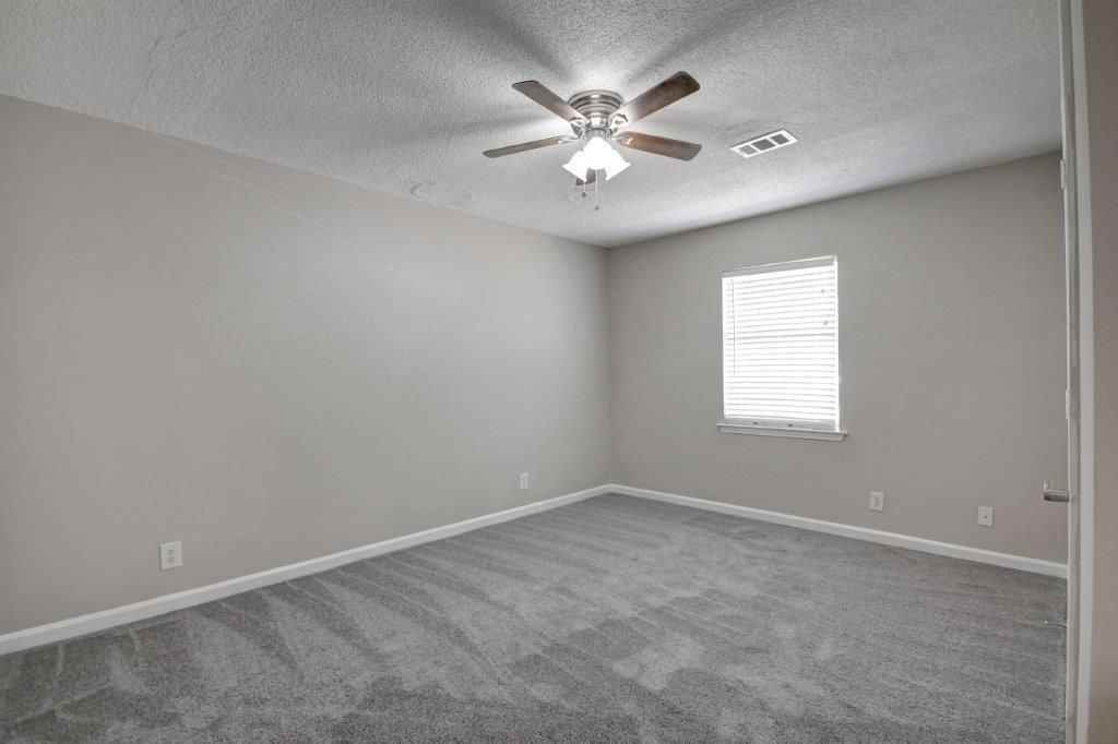 925 Westland Dr Sw - Photo 3 of 10
