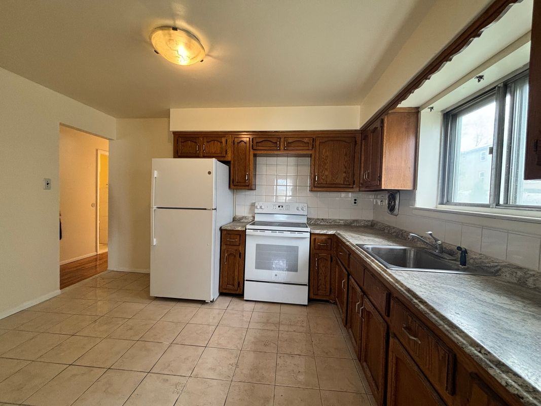2813 Gunther Ave ##2 - Photo 2 of 22