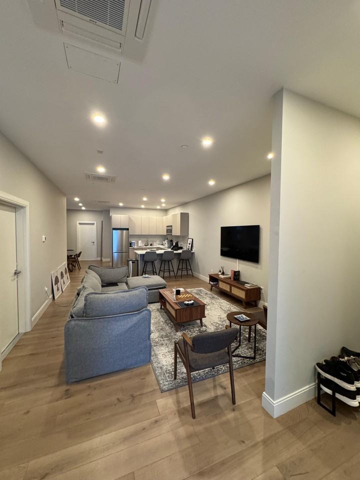 44 Temple Pl #2 - Photo 2 of 9