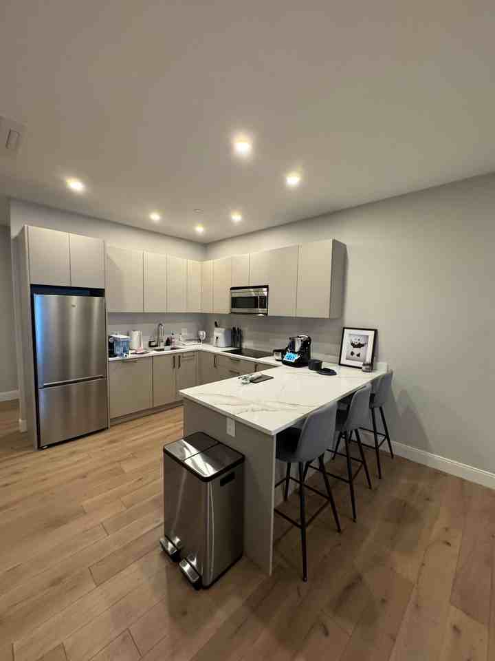 44 Temple Pl #2 - Photo 3 of 9