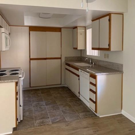 300 East Tujunga - Photo 6 of 50