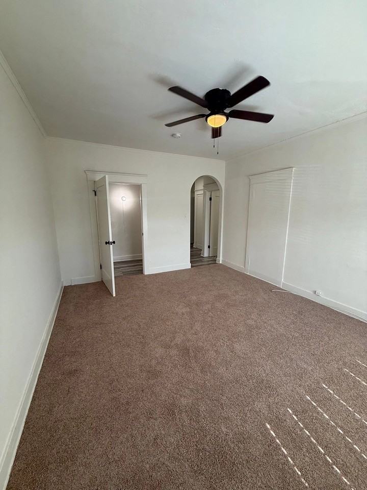 2805-2813A S. Vermont Ave. - Photo 3 of 18