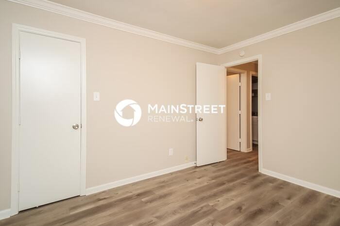 4023 Glenn Ricki Dr - Photo 5 of 16