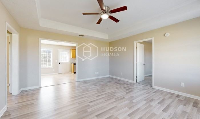 8014 Valencia Dr - Photo 4 of 35