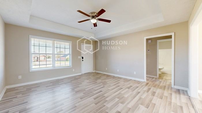 8014 Valencia Dr - Photo 5 of 35