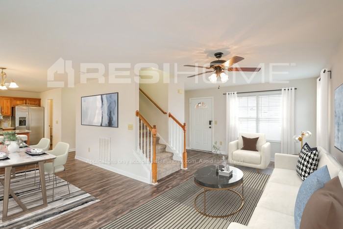 406 Forrest Dr - Photo 4 of 17