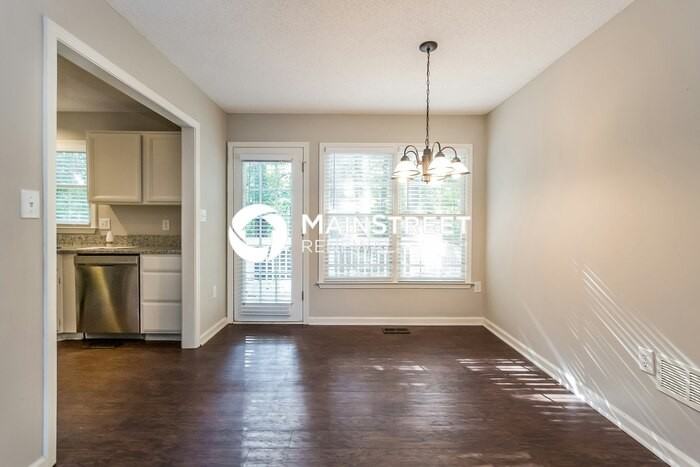 28 Mindy Ct - Photo 4 of 15