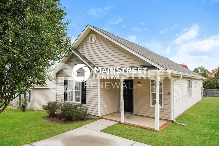 2731 Lomond St - Photo 3 of 16