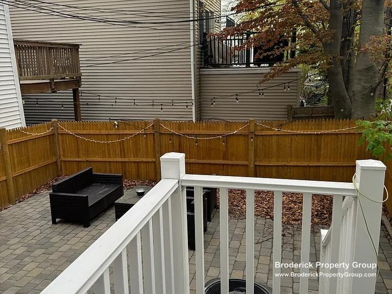 17 Mercer St #1 - Photo 5 of 16