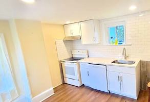 featured image of 900 Wilson St