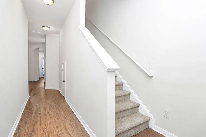 13422 Erwin Rd - Photo 2 of 14