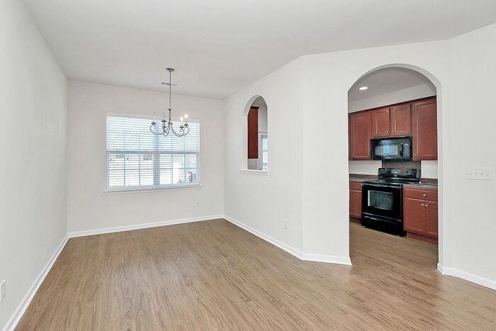 13422 Erwin Rd - Photo 4 of 14