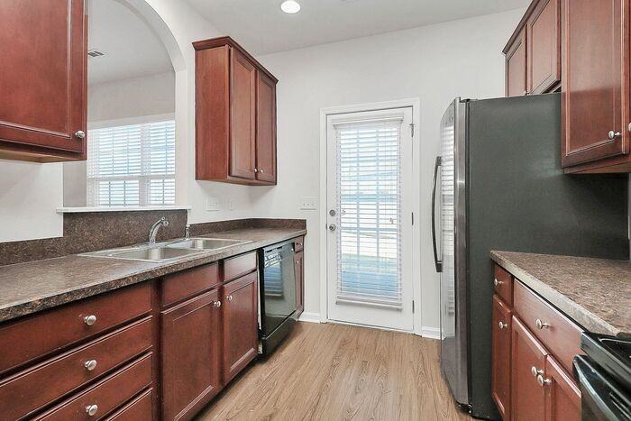 13422 Erwin Rd - Photo 5 of 14