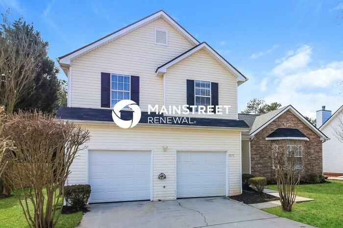 1371 Pebble Ridge Ln - Photo 4 of 17