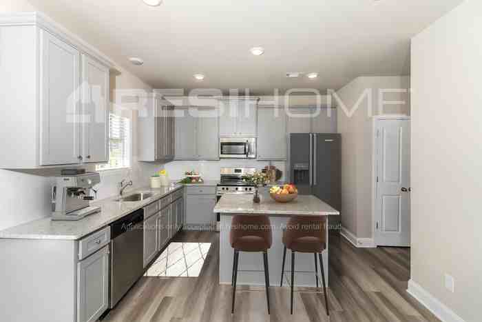 314 Phaeton Ln - Photo 4 of 21