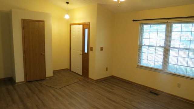 1106 Rendezvous Ln - Photo 2 of 19
