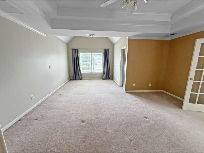 805 Yosemite Dr - Photo 7 of 19
