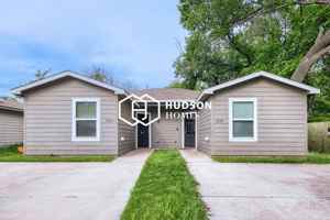 featured image of 923 Burgan St #A