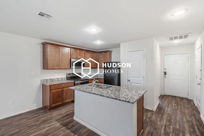 804 David Ave - Photo 5 of 14