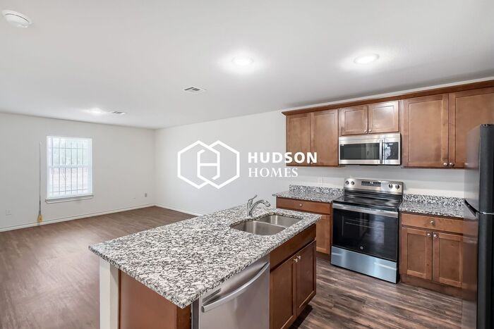 804 David Ave - Photo 6 of 14