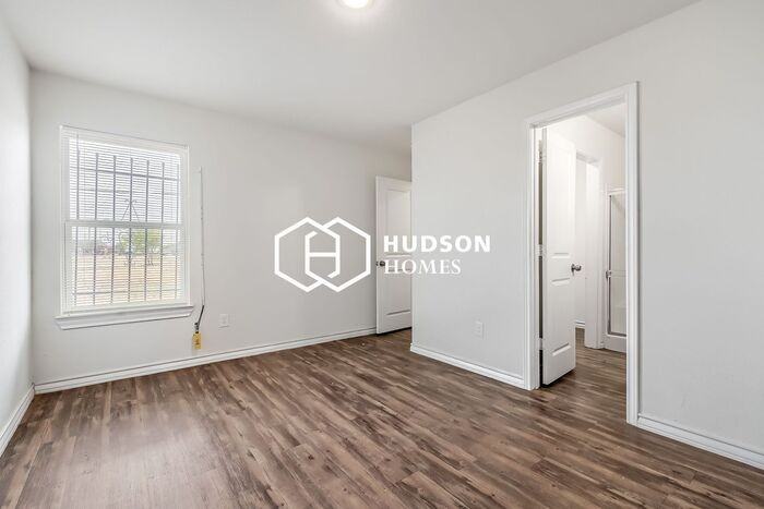 804 David Ave - Photo 7 of 14
